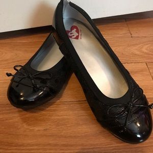 Girls Stride Rite dress shoes size 2.5